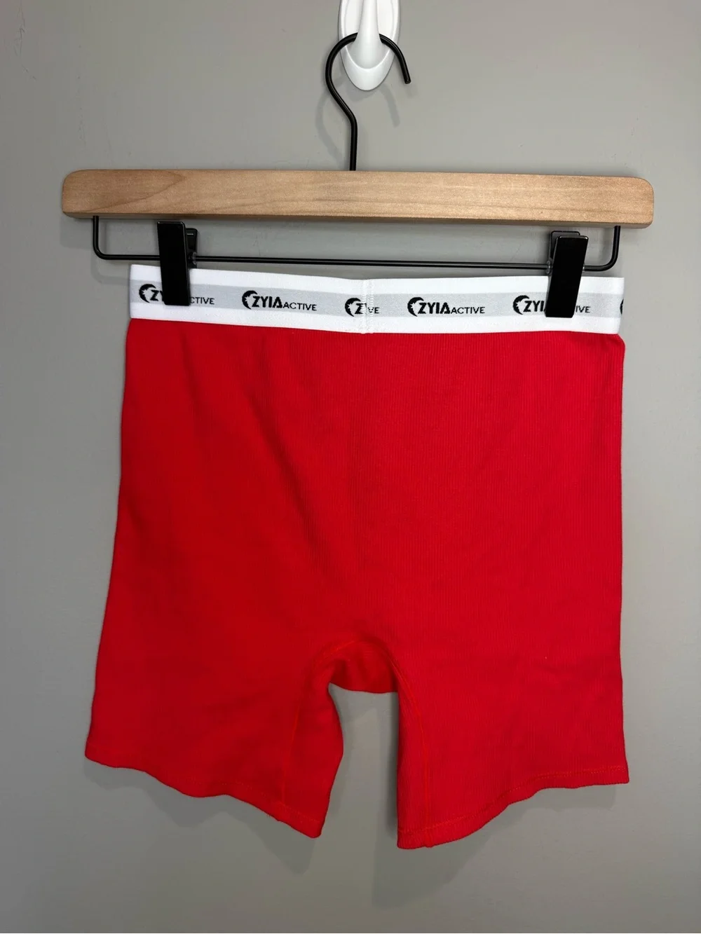 Zyia Active red ribbed biker shorts and matching sports bra XS - Picture 6 of 7